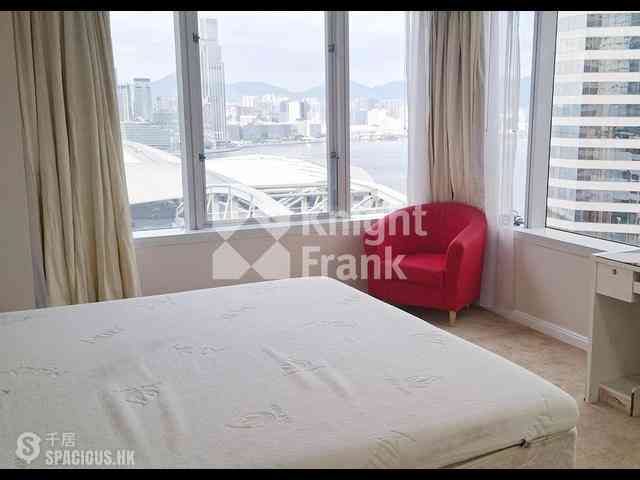 Wan Chai - Convention Plaza Apartments 03