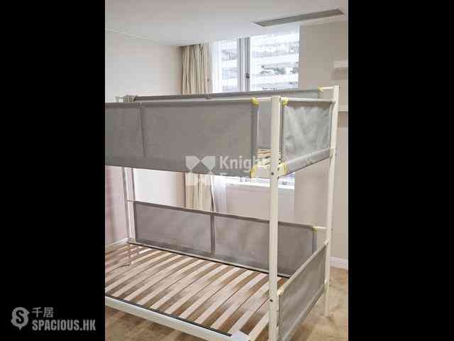 Wan Chai - Convention Plaza Apartments 06