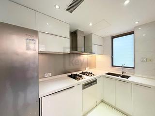 Mid Levels East - Kantian Rise 09