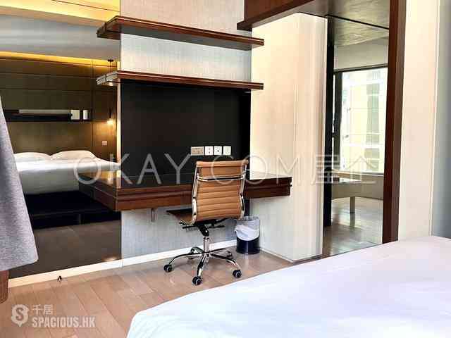 Central - Knight on Wyndham 08