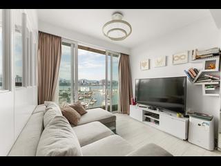 Causeway Bay - Hoi Deen Court 06