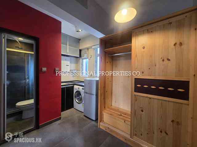 Soho - Chung Hing Court 02