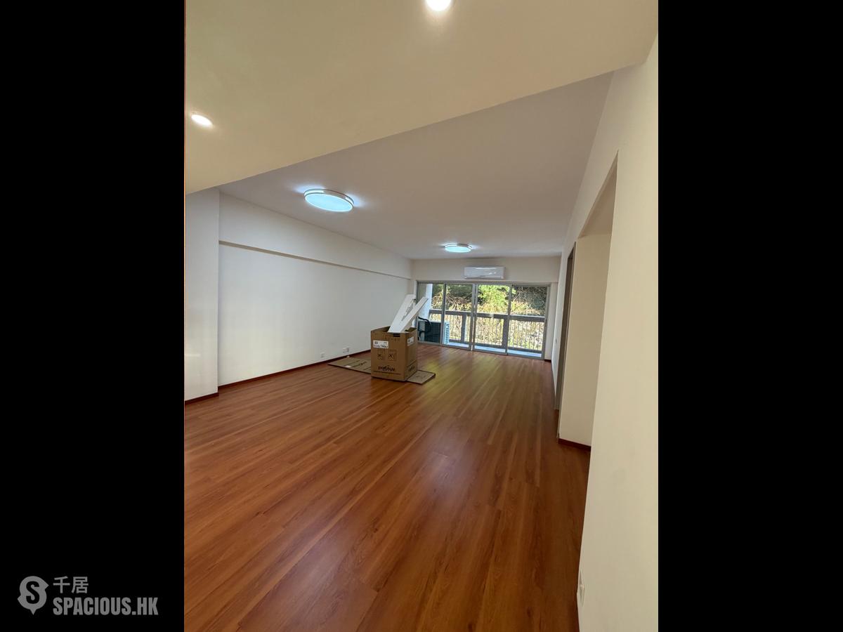 Mid Levels West - Realty Gardens 01