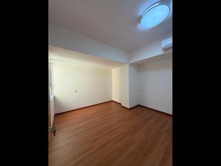 Mid Levels West - Realty Gardens 02