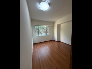 Mid Levels West - Realty Gardens 03