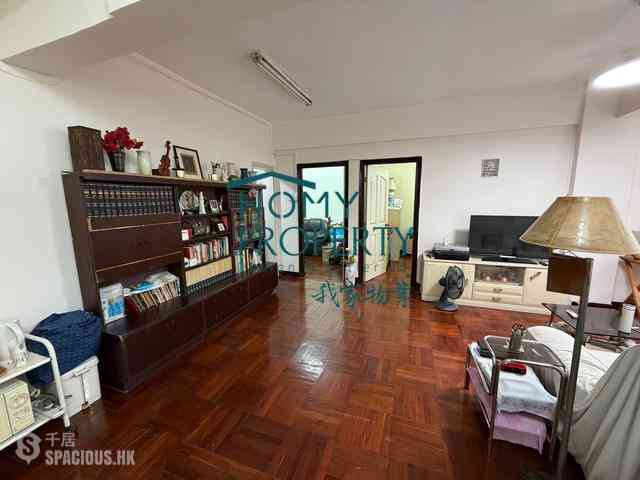 Quarry Bay - Yuen Tung Building 02