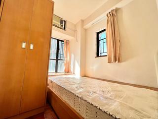 Wan Chai - Tai Yuen Court 05
