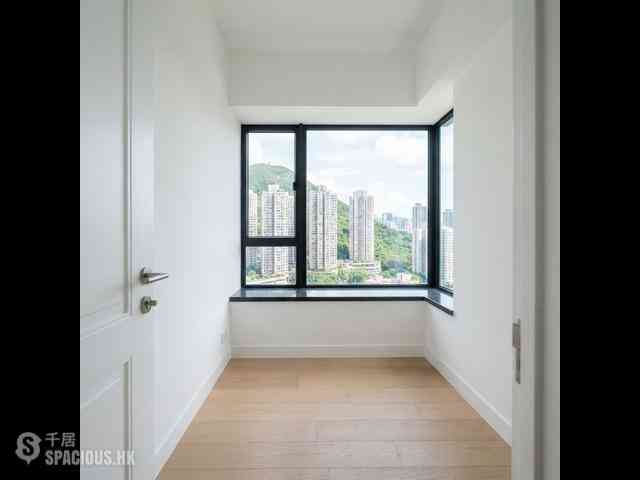 Tai Hang - The Warren 09