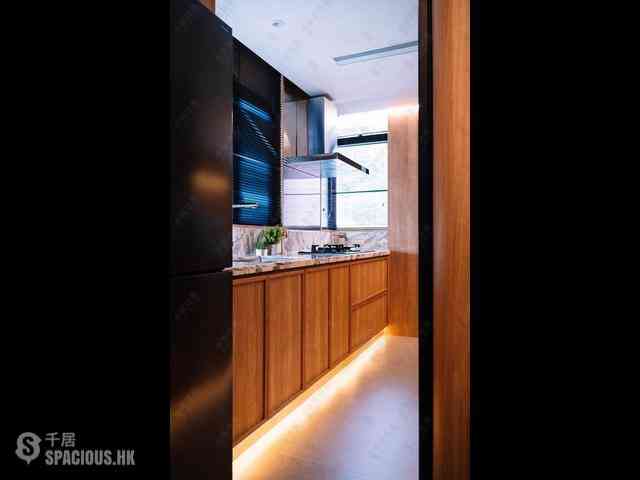 Mid Levels West - Dragonview Court 06
