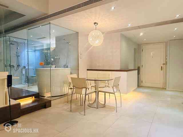 Wan Chai - Convention Plaza Apartments 01