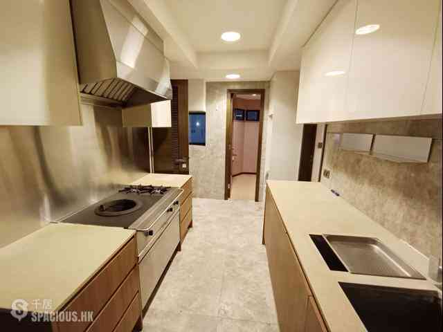 Mid Levels Central - Kennedy Heights 13