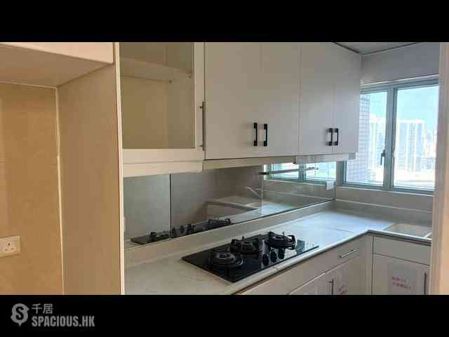 Tsim Sha Tsui - The Victoria Towers 04