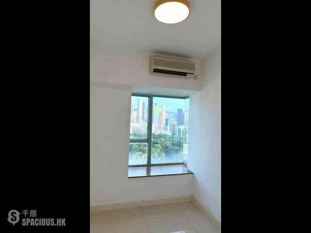 Tsim Sha Tsui - The Victoria Towers 07