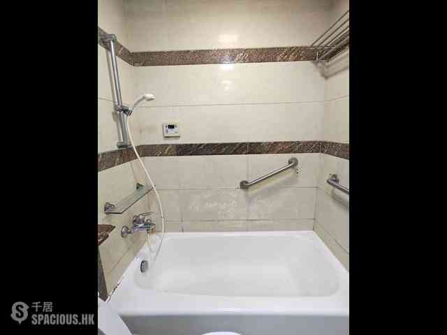 Tsim Sha Tsui - The Victoria Towers 10
