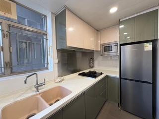 Sai Ying Pun - Island Crest Block 1 09