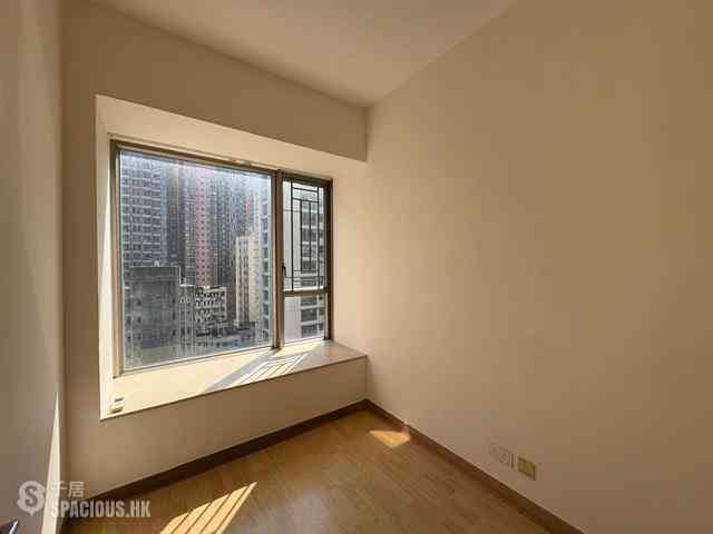 Sai Ying Pun - Island Crest Block 1 11