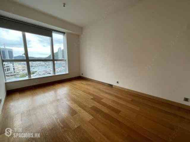 Wong Chuk Hang - Marinella 01