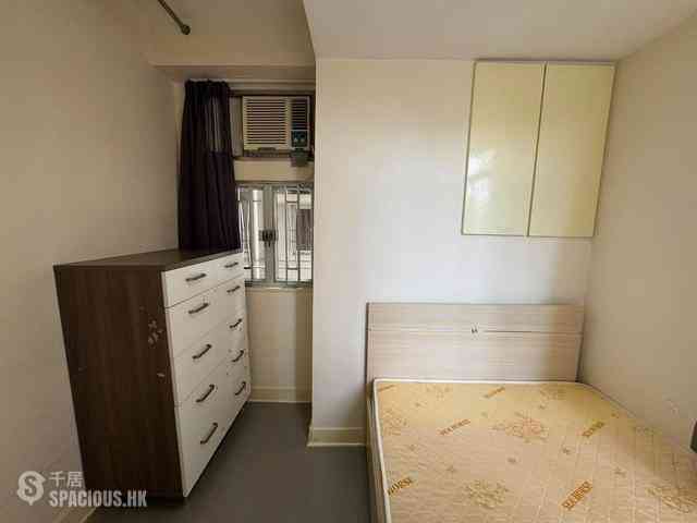 Kennedy Town - Pearl Court 06