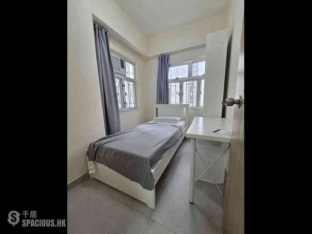 Kennedy Town - Luen Tak Apartments 04