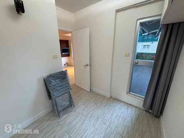 Mid Levels West - Cartwright Gardens 13