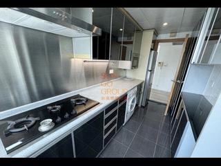Mid Levels West - 80 Robinson Road 10