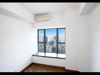 Mid Levels West - 80 Robinson Road 08