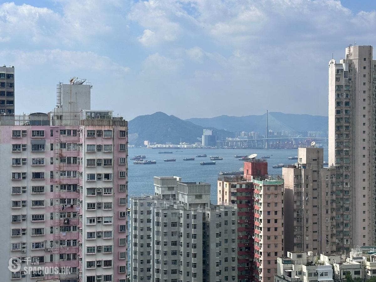 Kennedy Town - To Li Garden 01