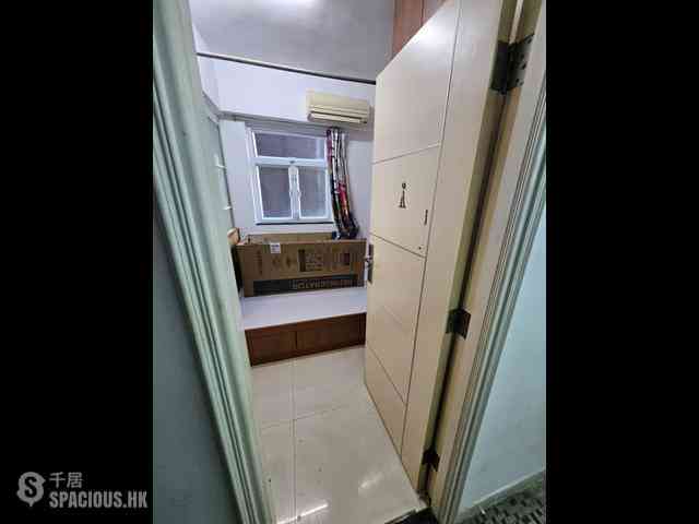 Wan Chai - Yuk Chun House 01
