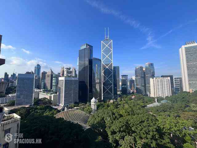 Mid Levels Central - Mackenny Court 02