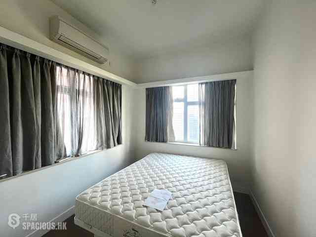 Mid Levels Central - Mackenny Court 03