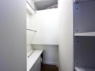 Mid Levels Central - Mackenny Court 05