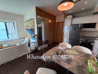 Kennedy Town - Serene Court 07