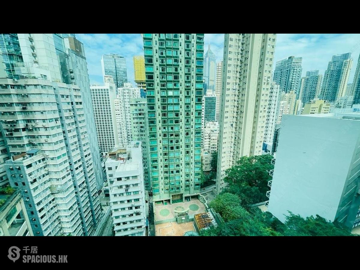 Wan Chai - Royal Court 01