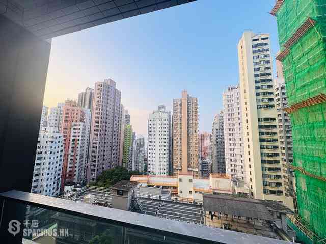 Sai Ying Pun - The Summa Block 2 01