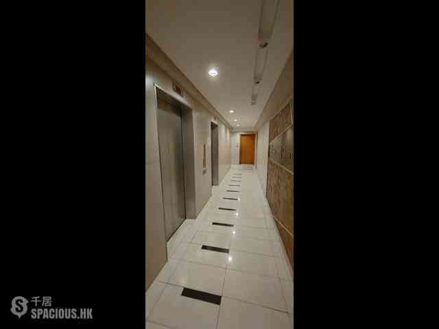 Wan Chai - The Zenith 17