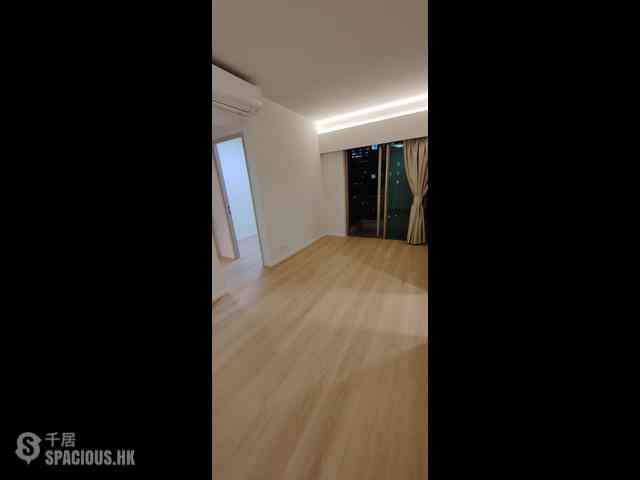 Wan Chai - The Zenith 01