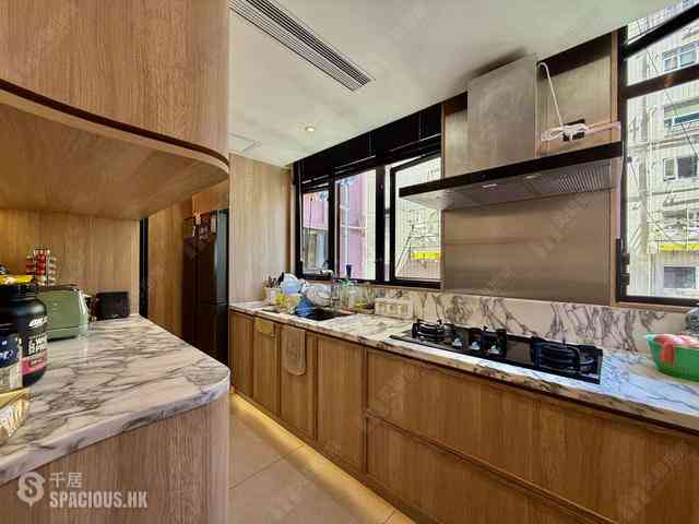 Mid Levels West - Dragonview Court 13