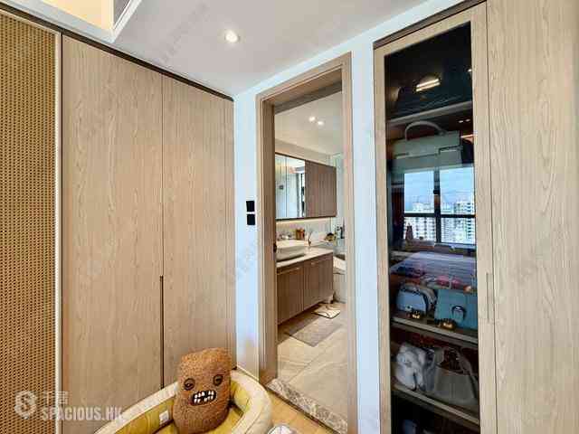 Mid Levels West - Dragonview Court 23