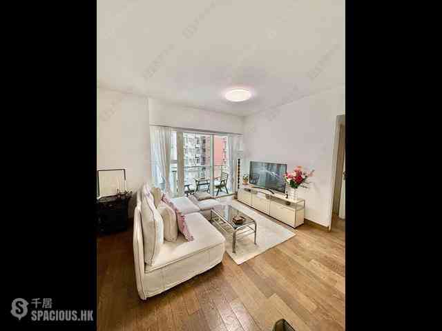 Soho - Centrestage 01