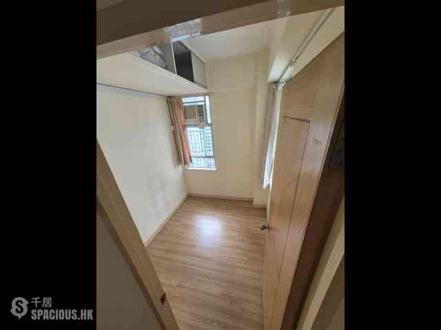 Wan Chai - Eastman Court 04