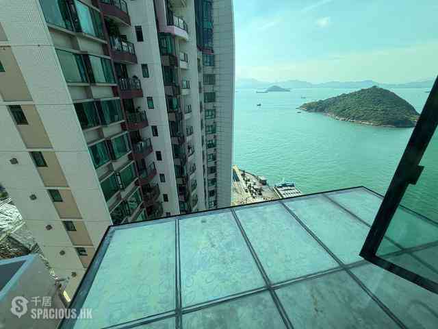 Kennedy Town - Serene Court 06