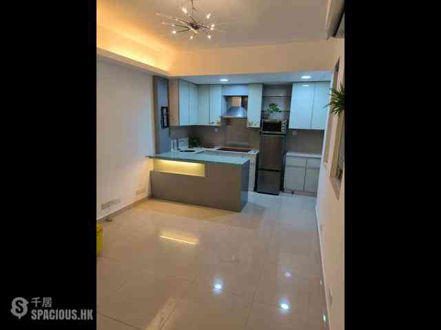 Wan Chai - Hip Sang Building 04
