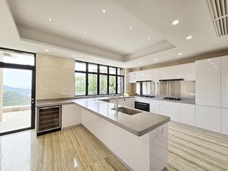 The Peak - 21, Coombe Road 14