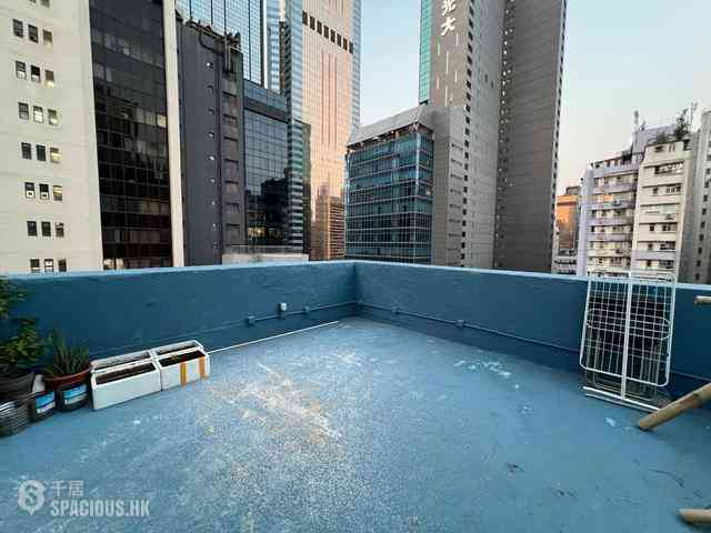 Wan Chai - Lok Ku House 01