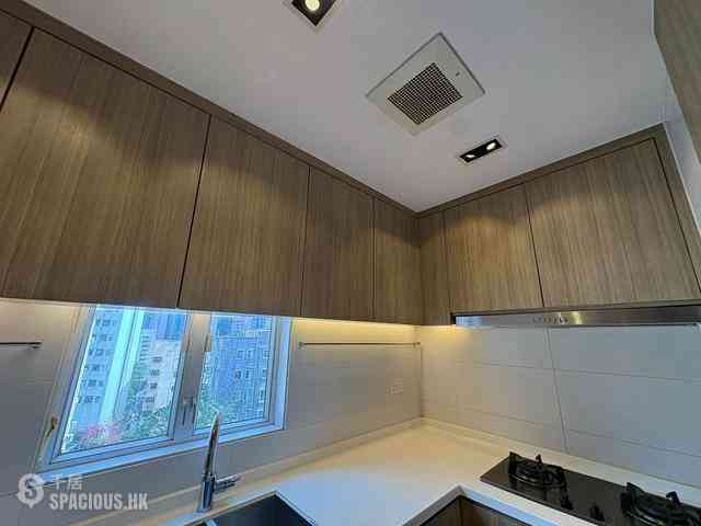 Mid Levels West - Greenland Gardens 13