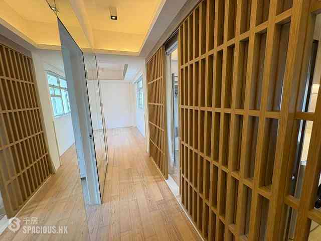 Mid Levels West - Greenland Gardens 20