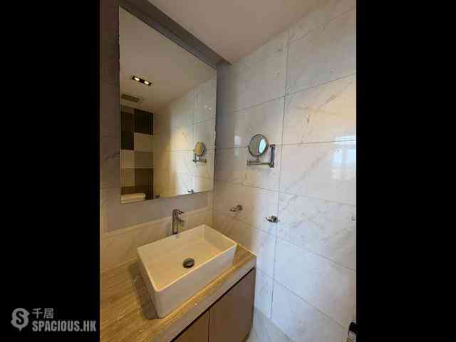 Mid Levels West - Greenland Gardens 32