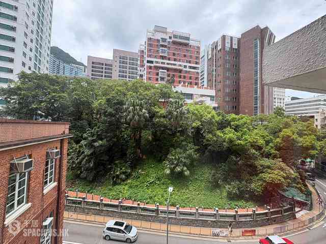 Sai Ying Pun - Hing Hon Building 06