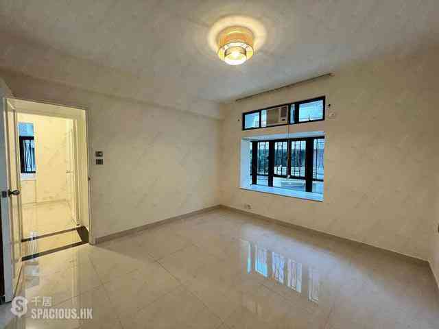 Mid Levels West - Scenic Heights Block 2 04