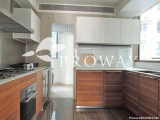 Tai Hang - The Signature 09
